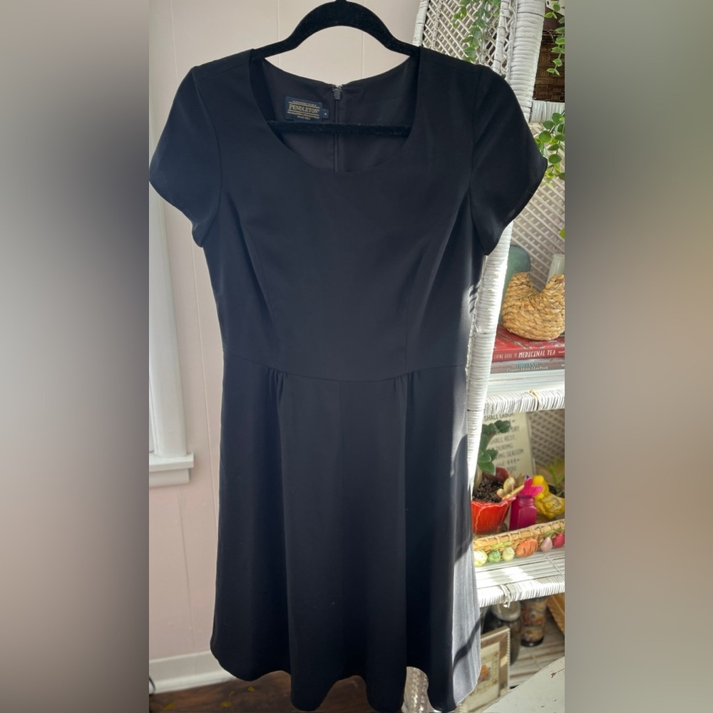 Pendelton A-Line Midi Little Black Dress Size 4 Scoop Neck Short Sleeve Pleated